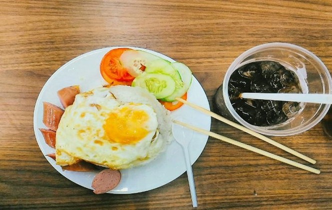 Gợi ý các món ăn trưa ngon và rẻ tại cửa hàng tiện lợi Gợi ý các món ăn trưa ngon và rẻ tại cửa hàng tiện lợi