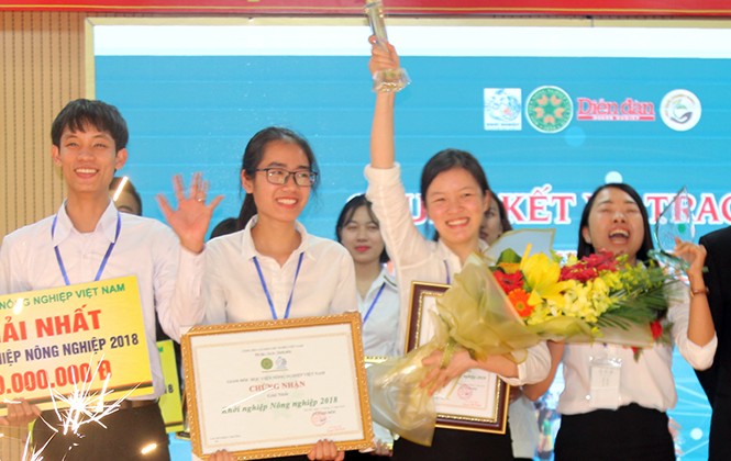 Dự án trang trại rau má giành giải nhất Dự án trang trại rau má giành giải nhất "Khởi nghiệp nông nghiệp 2018"