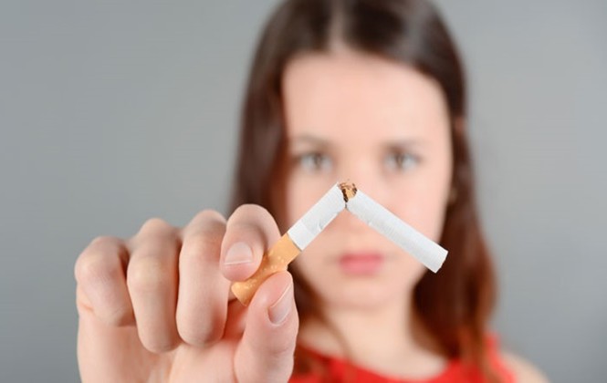 Tình trạng trẻ vị thành niên ở Mỹ hút thuốc lá điện tử khiến FDA phải cứng rắn Tình trạng trẻ vị thành niên ở Mỹ hút thuốc lá điện tử khiến FDA phải cứng rắn