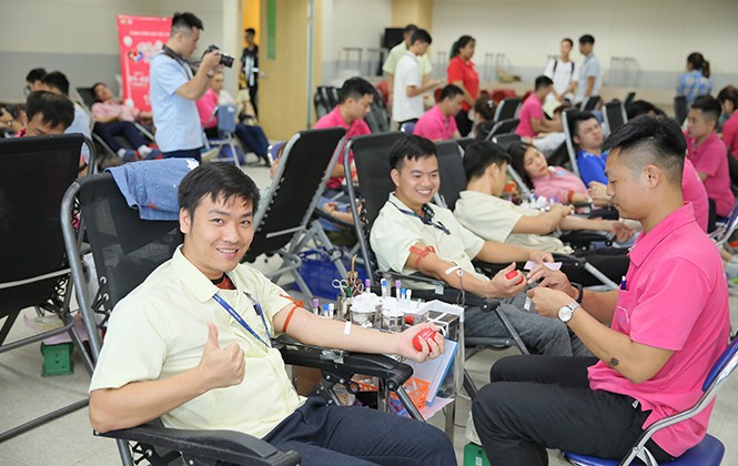 Tiếp tục chương trình hiến máu tình nguyện năm 2019: Tuổi trẻ rực rỡ cùng “Chung dòng máu việt” Tiếp tục chương trình hiến máu tình nguyện năm 2019: Tuổi trẻ rực rỡ cùng “Chung dòng máu việt”