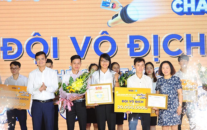 Tìm ra quán quân sinh viên ‘Hiểu chi tiêu, phòng chống cháy túi’ Tìm ra quán quân sinh viên ‘Hiểu chi tiêu, phòng chống cháy túi’
