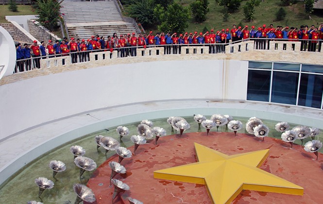 Thanh niên Khánh Hòa truyền lửa tình yêu quê hương, biển đảo Thanh niên Khánh Hòa truyền lửa tình yêu quê hương, biển đảo