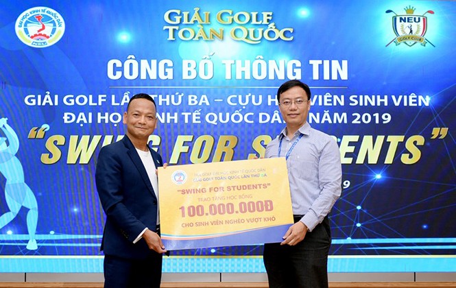 Cựu sinh viên Đại học Kinh tế Quốc dân tổ chức giải Golf lần 3 Cựu sinh viên Đại học Kinh tế Quốc dân tổ chức giải Golf lần 3