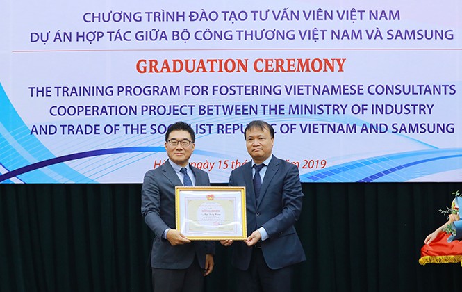207 chuyên gia Việt Nam được đào tạo nhằm nâng cao chất lượng doanh nghiệp 207 chuyên gia Việt Nam được đào tạo nhằm nâng cao chất lượng doanh nghiệp