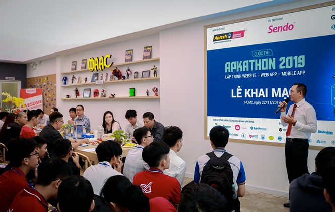 24 giờ lập trình sáng tạo cùng Apkathon 2019 24 giờ lập trình sáng tạo cùng Apkathon 2019