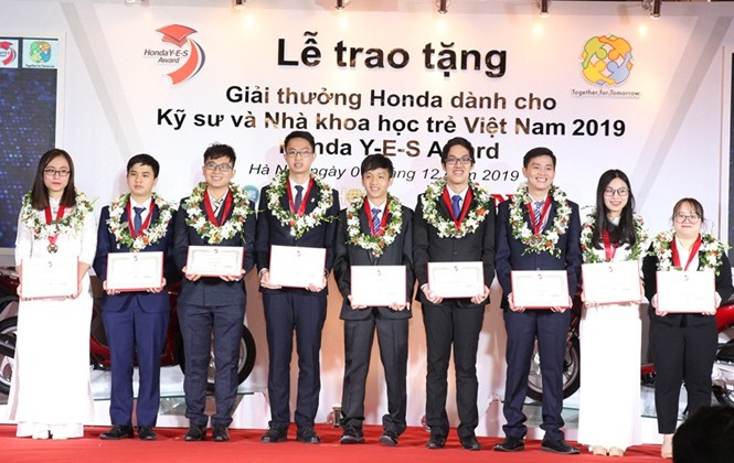 Lễ Trao tặng Giải thưởng Honda Y-E-S lần thứ 14 Lễ Trao tặng Giải thưởng Honda Y-E-S lần thứ 14