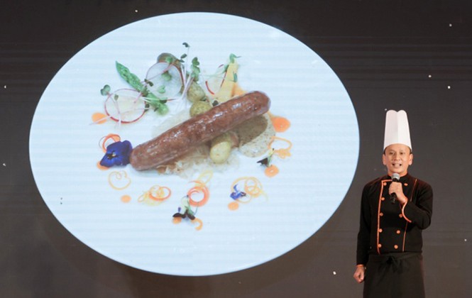 Min và Vũ lên đồ “chanh sả”, sánh vai dự tiệc của giám khảo Junior Master Chef Alain Nguyễn Min và Vũ lên đồ “chanh sả”, sánh vai dự tiệc của giám khảo Junior Master Chef Alain Nguyễn