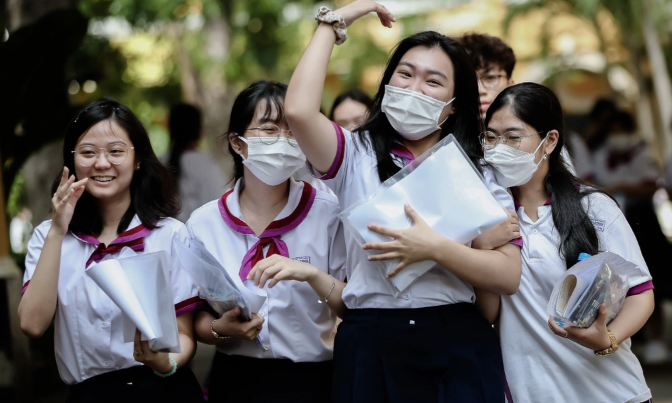 Vì sao trường đại học top đầu bỏ phương án xét tuyển bằng học bạ?