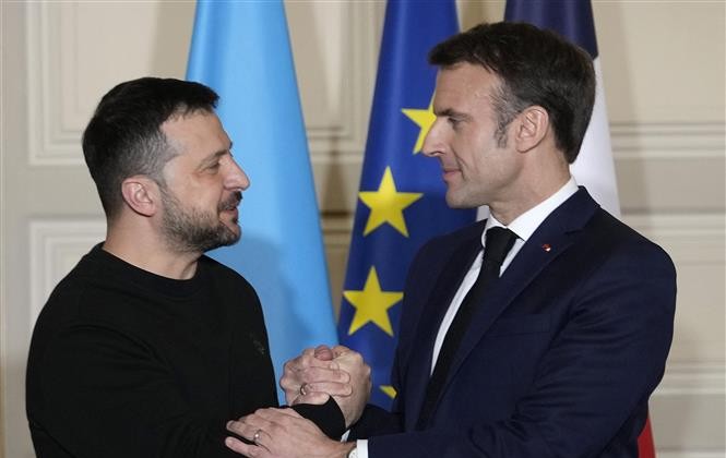 Lý giải việc Pháp chuyển sang quan điểm cứng rắn về xung đột Nga - Ukraine