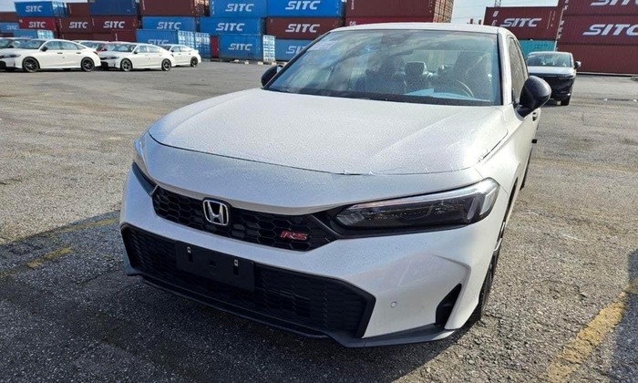 Lô xe Honda Civic bản mới cập bến Việt Nam