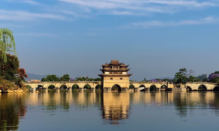 Chiêm ngưỡng vẻ đẹp kiến trúc của thành cổ Trung Quốc 