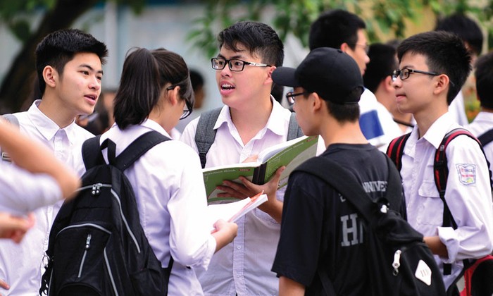 Tỉ lệ chọi vào lớp 10 công lập của Hà Nội năm nay: Trường nào đông học sinh thi nhất?