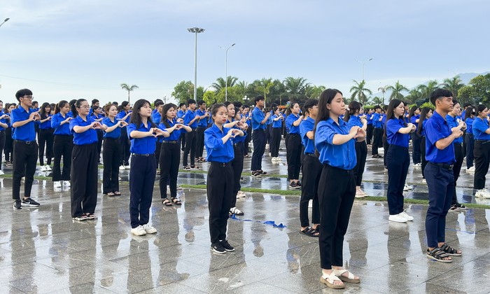 3.000 thanh niên đồng diễn chào mừng Đại hội Hội LHTN Việt Nam tỉnh Bình Định