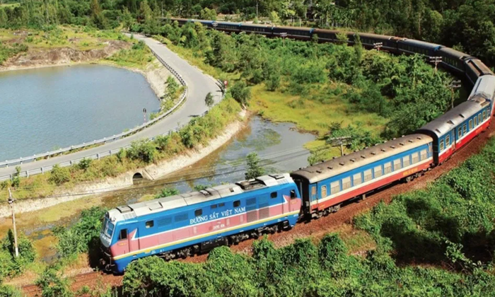 Thủ tướng yêu cầu sớm khởi công dự án đường sắt Lào Cai - Hà Nội - Hải Phòng 