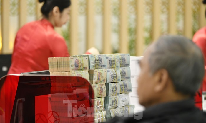 Điều xảy ra với các ngân hàng khi lãi suất tiền gửi đang thấp nhất lịch sử 
