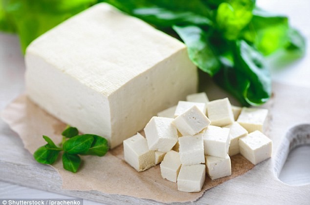 Phụ nữ sau mãn kinh nên ăn đậu phụ