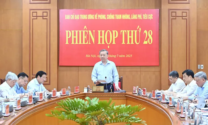Tổng Bí thư: Tham nhũng, lãng phí không chỉ có tội mà còn có lỗi rất lớn với Đảng, Nhà nước và Nhân dân