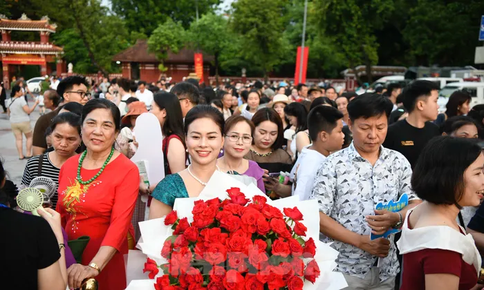 Chung kết Hoa hậu Việt Nam 2024: Khán giả đổ về ngày càng đông