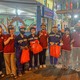 Công nhân vệ sinh môi trường Đà Nẵng bất ngờ được tặng quà trong đêm
