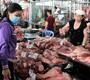 Người Việt tiêu thụ 15.000 tấn thịt gà, 3.000 tấn/tháng thịt lợn ngoại - ảnh 1