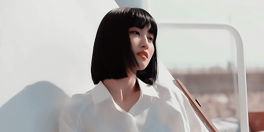&apos;Nàng tiên quyên góp&apos; Momo(TWICE) được khen &apos;hết nấc&apos; về giọng hát trước &apos;thềm trở lại&apos;