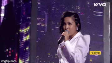 Diva Mỹ Linh lần đầu mang bản hit 20 năm lên sân khấu cùng thí sinh King of Rap
