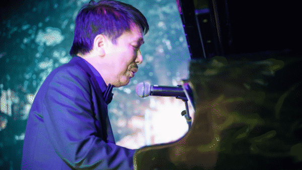 Tưởng nhớ nhạc sĩ Phú Quang qua mùa đông Hà Nội tại &apos;Quán thanh xuân&apos;