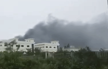 Cháy lớn khu công nghiệp ở Bắc Giang, khói đen bốc cao hàng chục mét