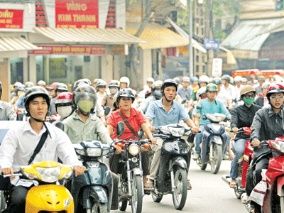 Xã phường loay hoay thu phí đường bộ xe máy