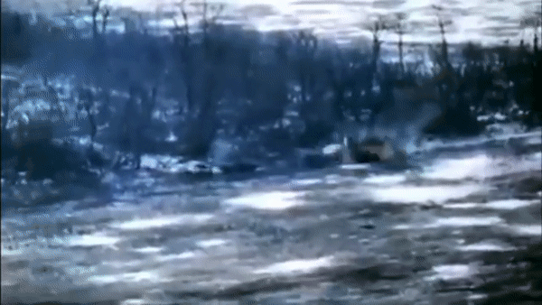Ukraine tung video bắn phá hàng loạt xe tăng Nga