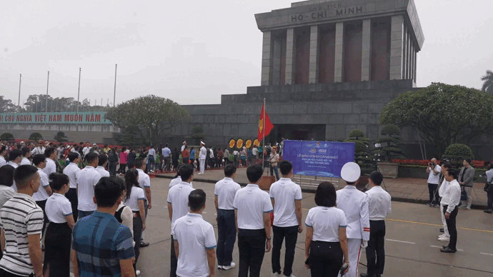 Gương mặt trẻ Việt Nam tiêu biểu và triển vọng năm 2023 báo công dâng Bác
