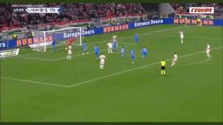 Video: Donnarumma 3 lần cứu thua trong 10 giây, đưa Italia vào bán kết 