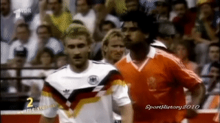 Lịch sử World Cup 1990: Pha &apos;phun mưa&apos;của Rijkaard phơi bày mối &apos;thâm thù&apos; Đức - Hà Lan 