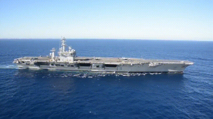 Uy lực tàu sân bay USS Ronald Reagan áp sát bán đảo Triều Tiên