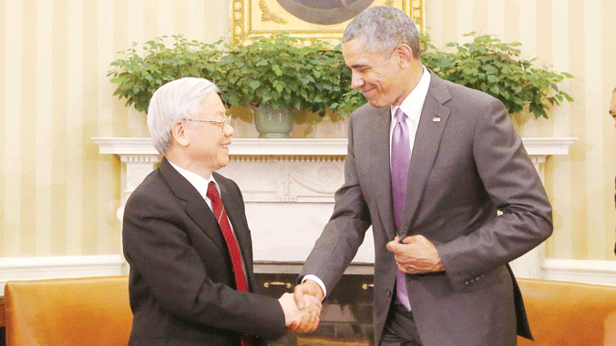 Tổng thống Hoa Kỳ Barack Obama tiếp đón, hội đàm với Tổng Bí thư Nguyễn Phú Trọng tại Phòng Bầu dục của Nhà Trắng ngày 7/7. Ảnh: TTXVN.
