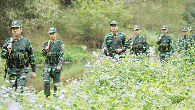 BĐBP Lạng Sơn tuần tra bảo vệ biên giới. Ảnh: Nguyễn Minh.