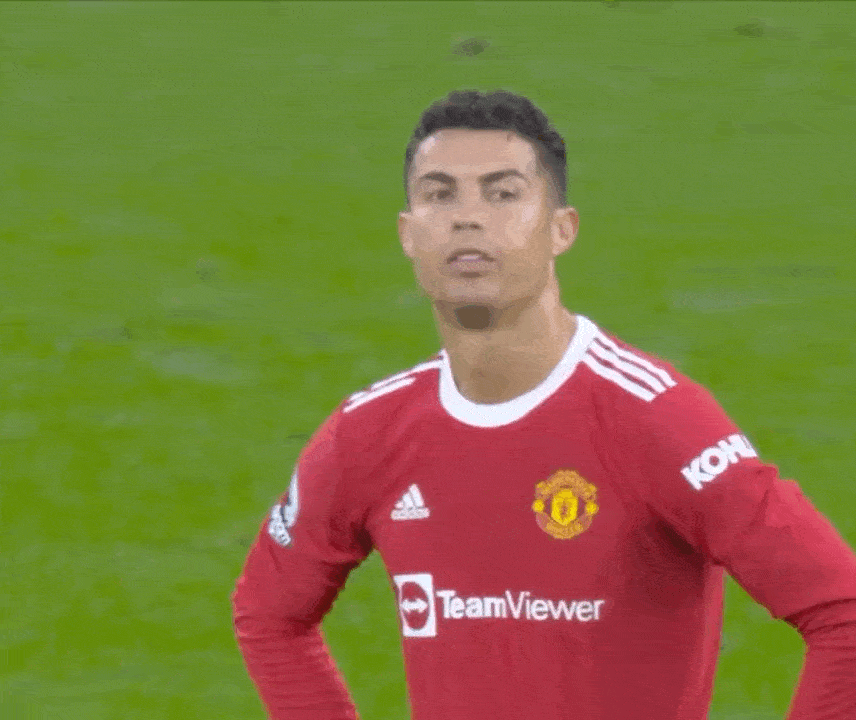 Ronaldo sẽ bị phạt nặng vì hành động phi thể thao