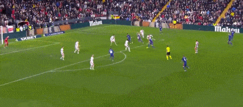 Benzema ghi bàn, Real đổ bê tông ngôi đầu