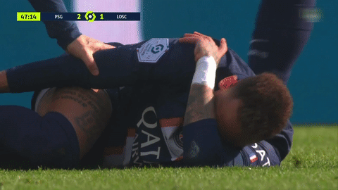 Chấn thương kinh dị, Neymar bật khóc nức nở trên sân