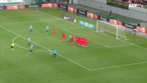 Son Heung-min tịt ngòi, Hàn Quốc thua trận đầu tiên dưới thời Klinsmann