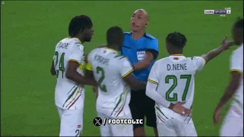 Cầu thủ Mali đòi đánh trọng tài sau khi thua ngược chủ nhà CAN 2024