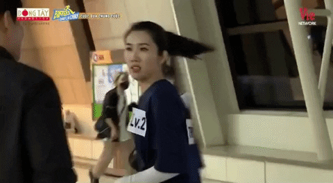 Chết cười với biểu cảm hoảng loạn khi lần đầu chạm mặt Kim Jong Kook của các thành viên Running Man Việt