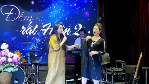 Khán giả phấn khích thấy Thanh Thanh Hiền song ca cùng con gái Thái Phương 