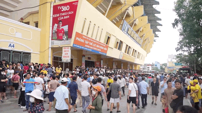 Sân Thiên Trường đón hàng vạn CĐV trong ngày Nam Định lên ngôi vô địch