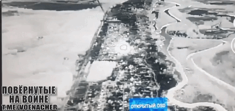 Nga dùng hệ thống súng phun lửa TOS-1A tấn công căn cứ Ukraine ở tả ngạn sông Dnieper 