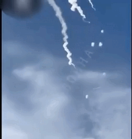 Xuất hiện video tên lửa S-400 của Nga hạ gục tên lửa GMLRS tối tân