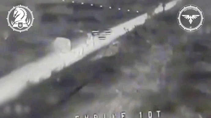 Ukraine tung video phá hủy 3 xe tăng, 2 xe bọc thép Nga trong đêm