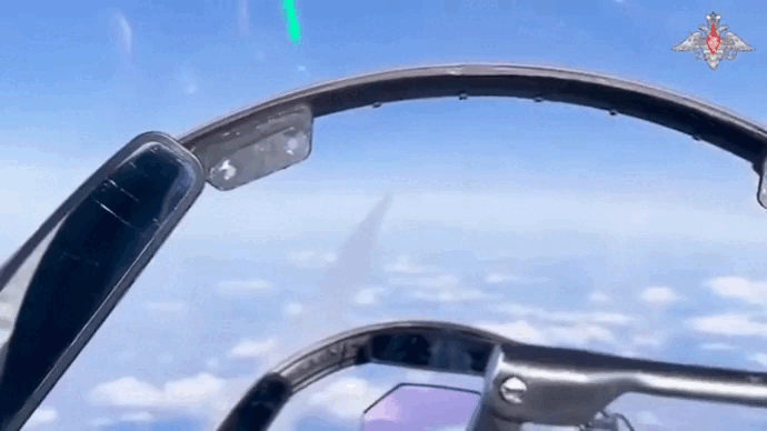 Xuất hiện video tiêm kích Su-30SM Nga săn lùng máy bay không người lái Ukraine
