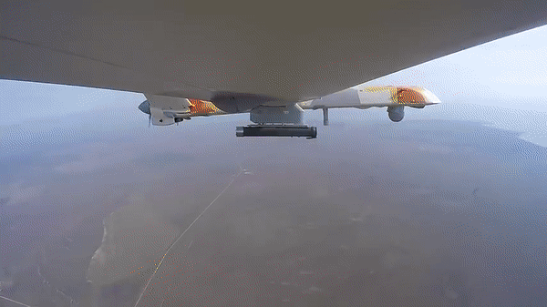 Máy bay không người lái của Nga hạ gục mục tiêu trên không