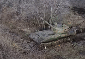 Pháo tự hành Gvozdika Nga khai hỏa phá hủy thiết bị quân sự Ukraine